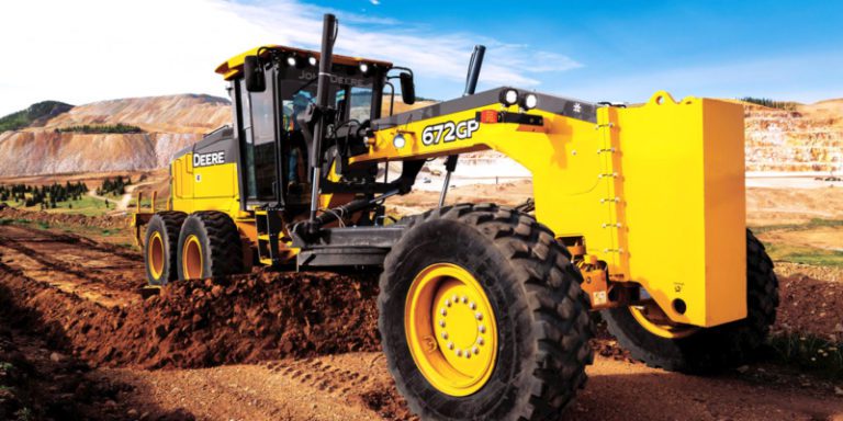 140 H Grader training at Fundza Training Institute