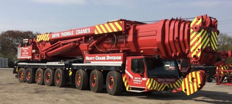 Heavy crane